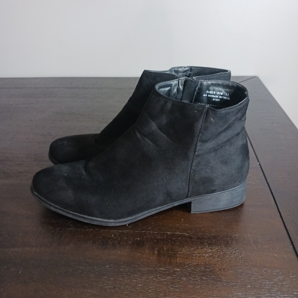 Bamboo Black Women's Flat Ankle Boots Size 11 - Picture 1 of 7